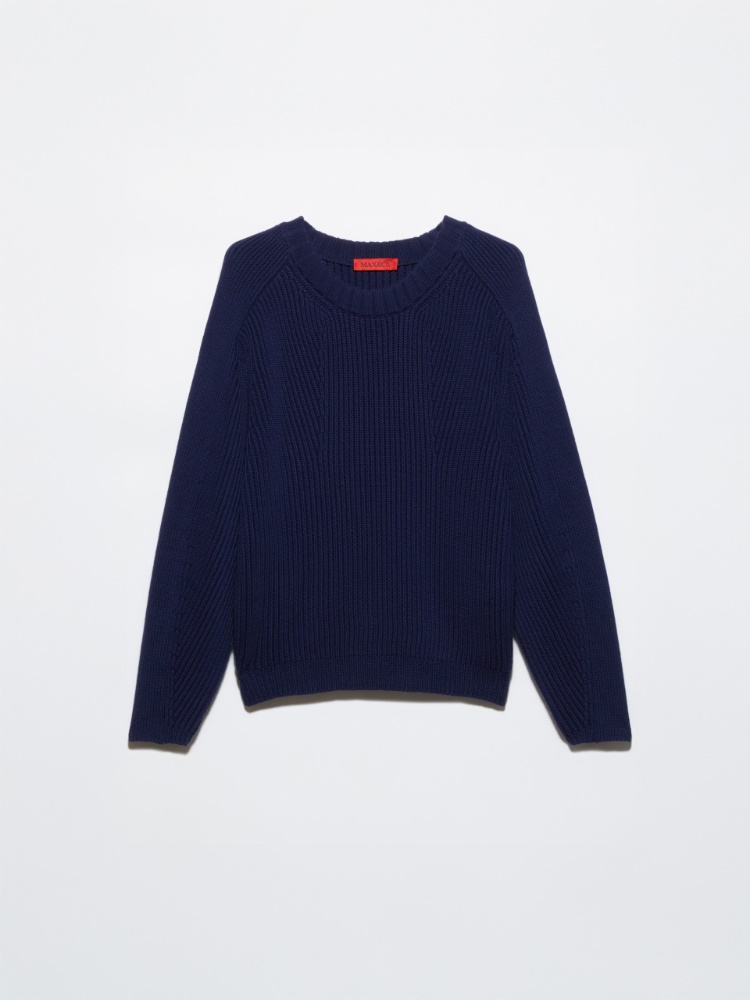 Shiny leather pumps, ruby | MAX&Co. Fisherman's rib-knit jumper - NAVY - MAX&Co.